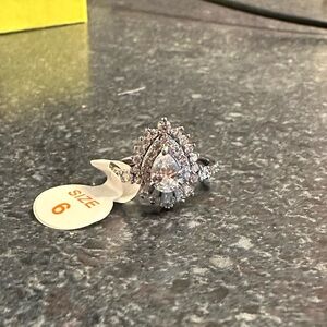 Bomb party OG size 6.